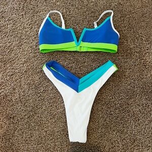 OneOne Stylish Blue and Green Bikini Set